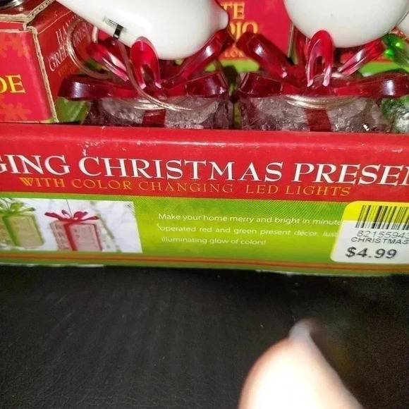 13Acrylic Gift Box Christmas light up Ornaments battery operated. Red and Green - Picture 4 of 16